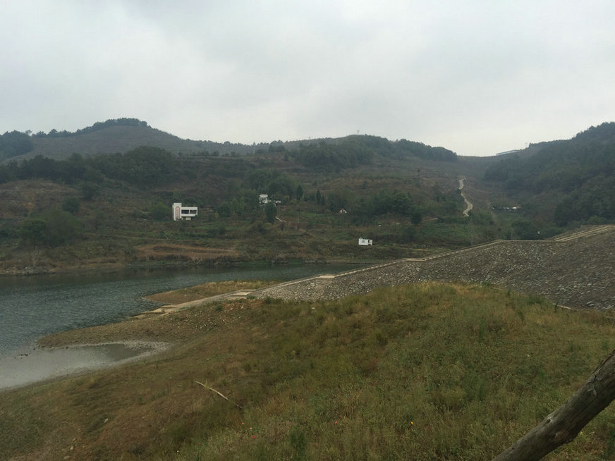 寻龙点穴，风水大师王君植带你看看真正的大龙风水宝地
