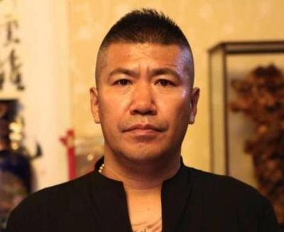 快手网红排行榜前50_快手5大土豪实力排行:丁老五身价20亿仅排第四,前三太强!