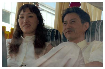 中国女排名帅陈忠和，二婚再娶女排姑娘，如今过得非常幸福