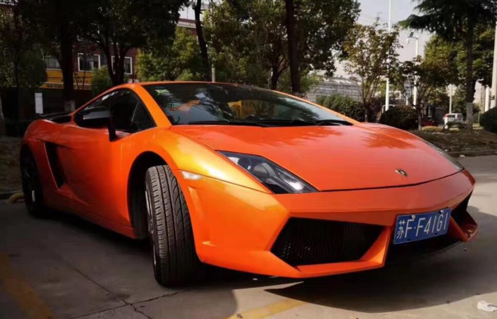 南通如皋街头实拍兰博基尼小牛跑车，回头率100%！
