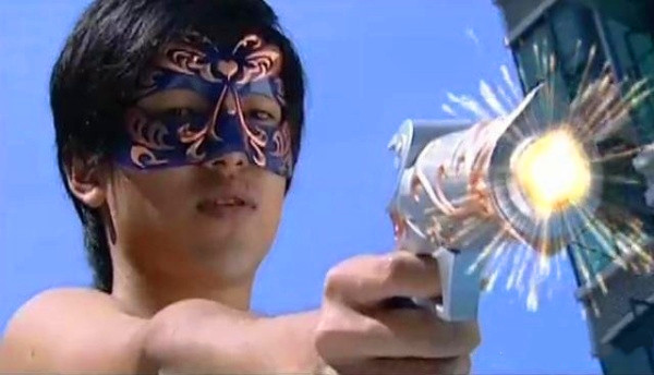 《巴啦啦小魔仙》游乐王子结婚了,脱下面具已经是个中年油腻大叔