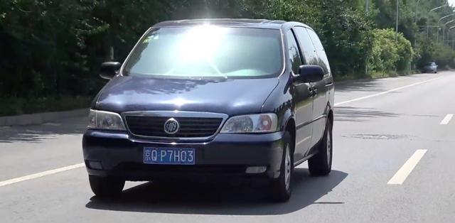 老板给20万让我买MPV,我省了5万放弃GL8买了它,回来都说好