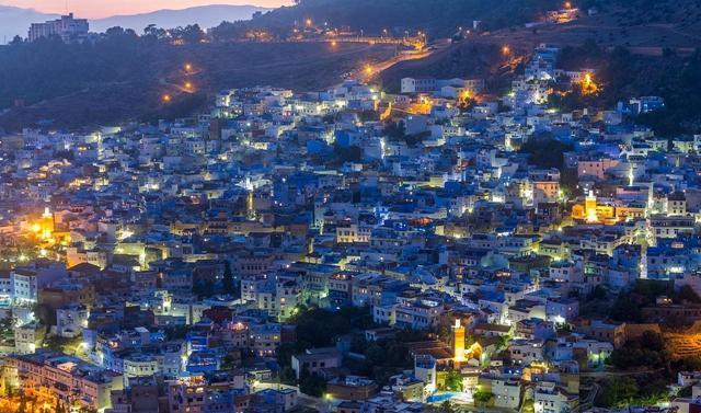 非洲非主流的小国家, 有钱还没黑人, 美女美景