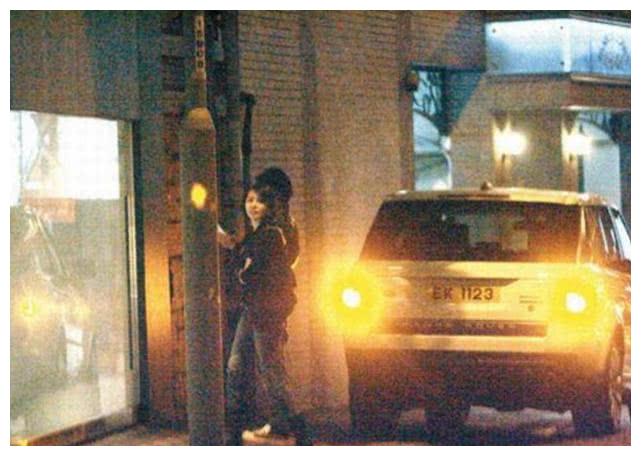 六年换五辆车,郑伊健年轻时才是玩车大佬,这款奥迪在香港仅三辆