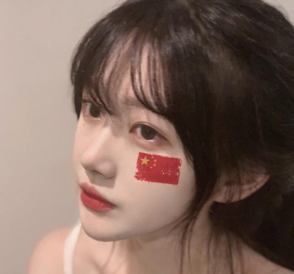 氟西汀·治愈系女生头像:我的日子里有你,人生是会不一样