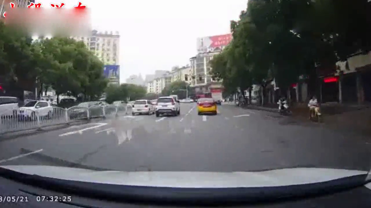 现在的出租车真是越来越野蛮了，这种行为让人很愤怒