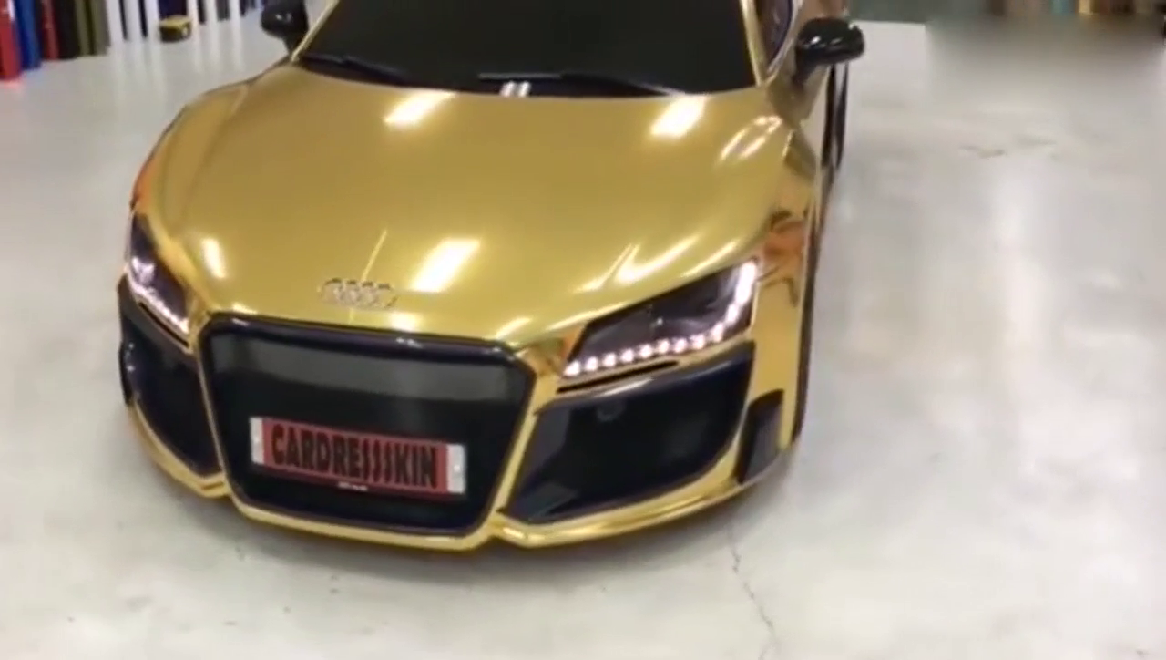 车展黄金—奥迪 R8跑车！