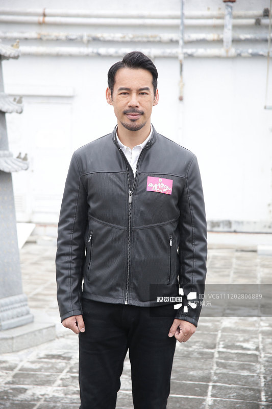 王浩信表情上演现代韦小宝与徐荣天台化身无新剧收对象包搞笑图片图片