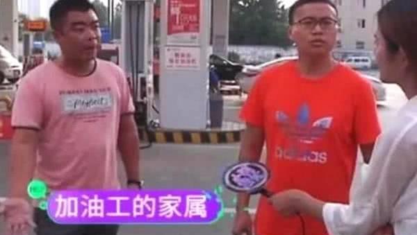 速腾加错92号汽油,车主要求赔新车,加油工破大众也配