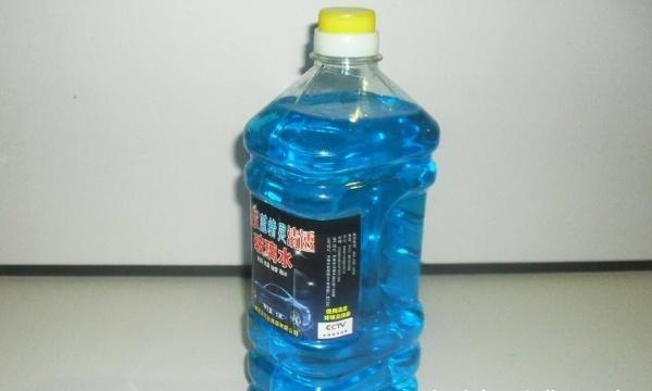 自来水可以代替汽车玻璃水吗？有没有什么影响？