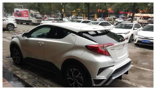 15万自动挡合资SUV,最好的都在这,第2款,油耗比卡罗拉低