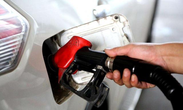 春节开车自驾回乡，在路上加油需要注意什么？