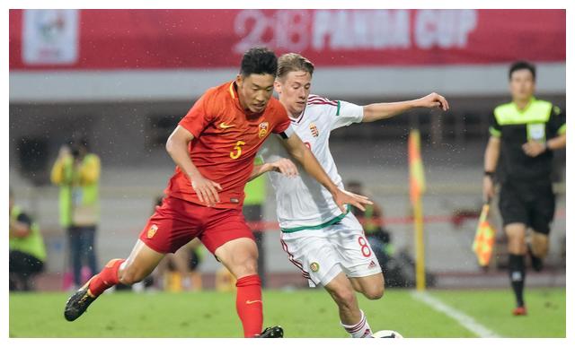 连续两场比赛莫须有点球，西亚裁判成中国足球过不去的坎
