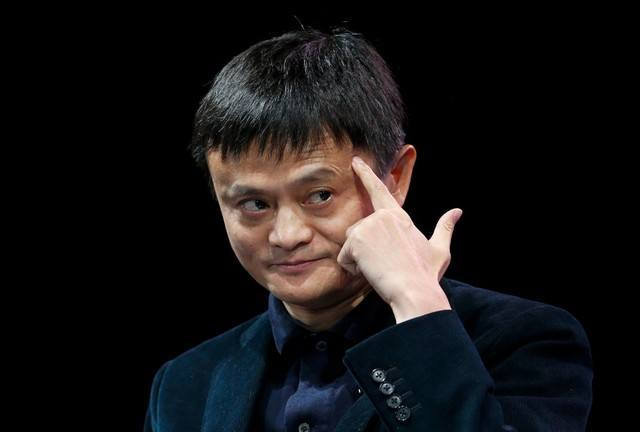 马化腾、马云、李彦宏、张朝阳的初期创业史，要共同感谢她
