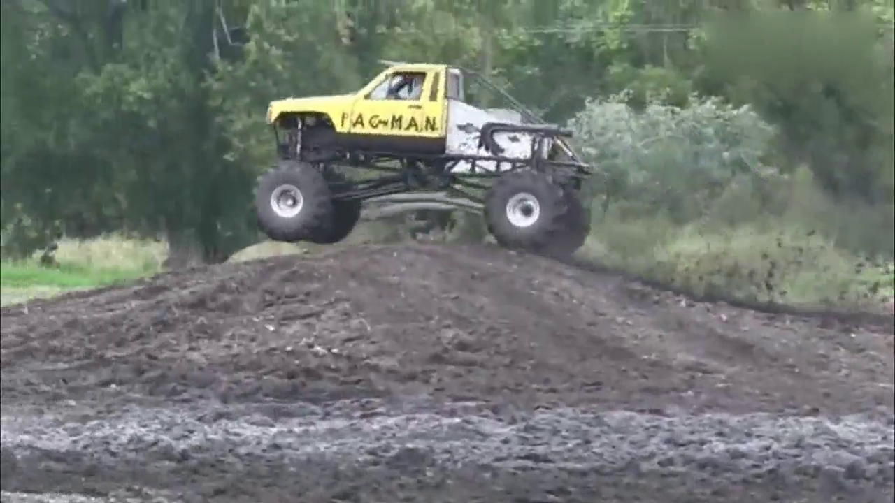 小精灵大型卡车在2018年世博会极端ORV搅浑