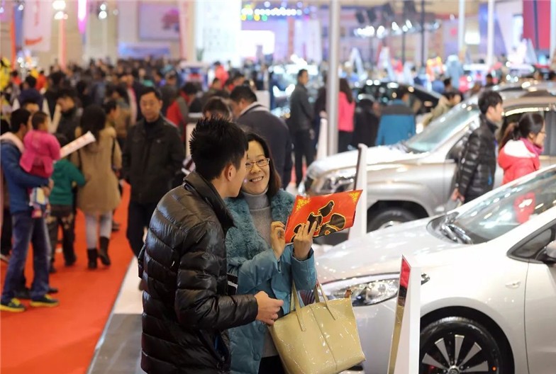 什么时间买车更划算？4S店员工：这4个时间段来，一般赔钱也卖！