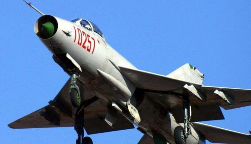 中国现役的二代战机还有多少?主要就是歼-