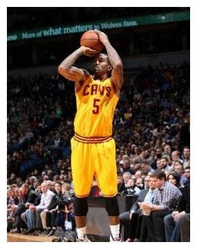 nba现役投篮姿势最标准的5大球星,欧文上榜 第1堪称教科书