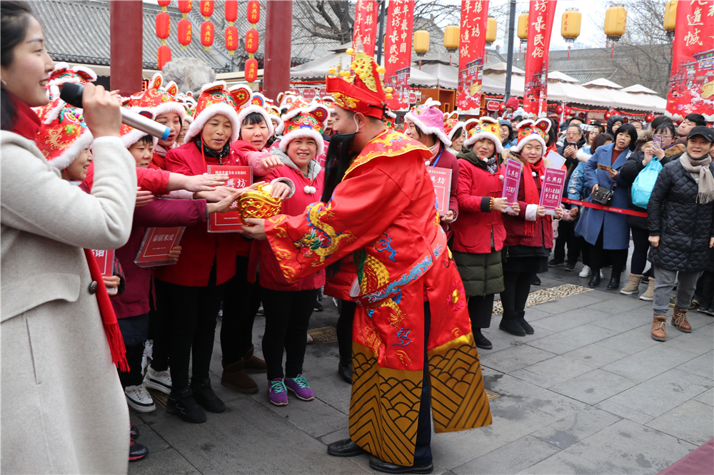 永兴坊正月初五 接福纳祥 迎财神