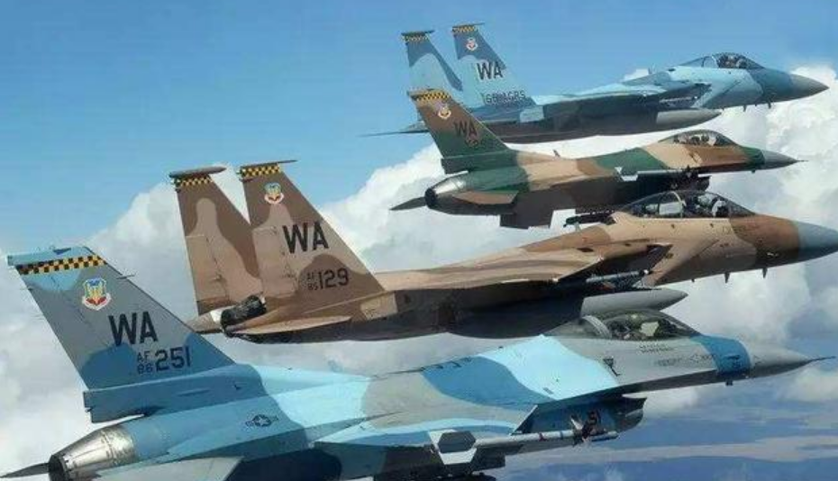 轻型单发战斗机打不过重型双发战斗机的原因是