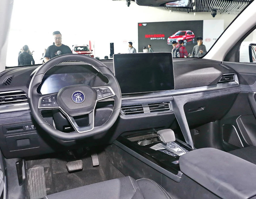 比亚迪全新SUV—宋Pro在2019深港澳车展上正式开启预售
