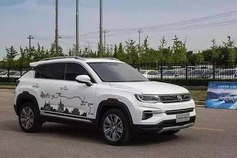 长安CS35实车了，售价或为6万，能打败宝骏510吗？