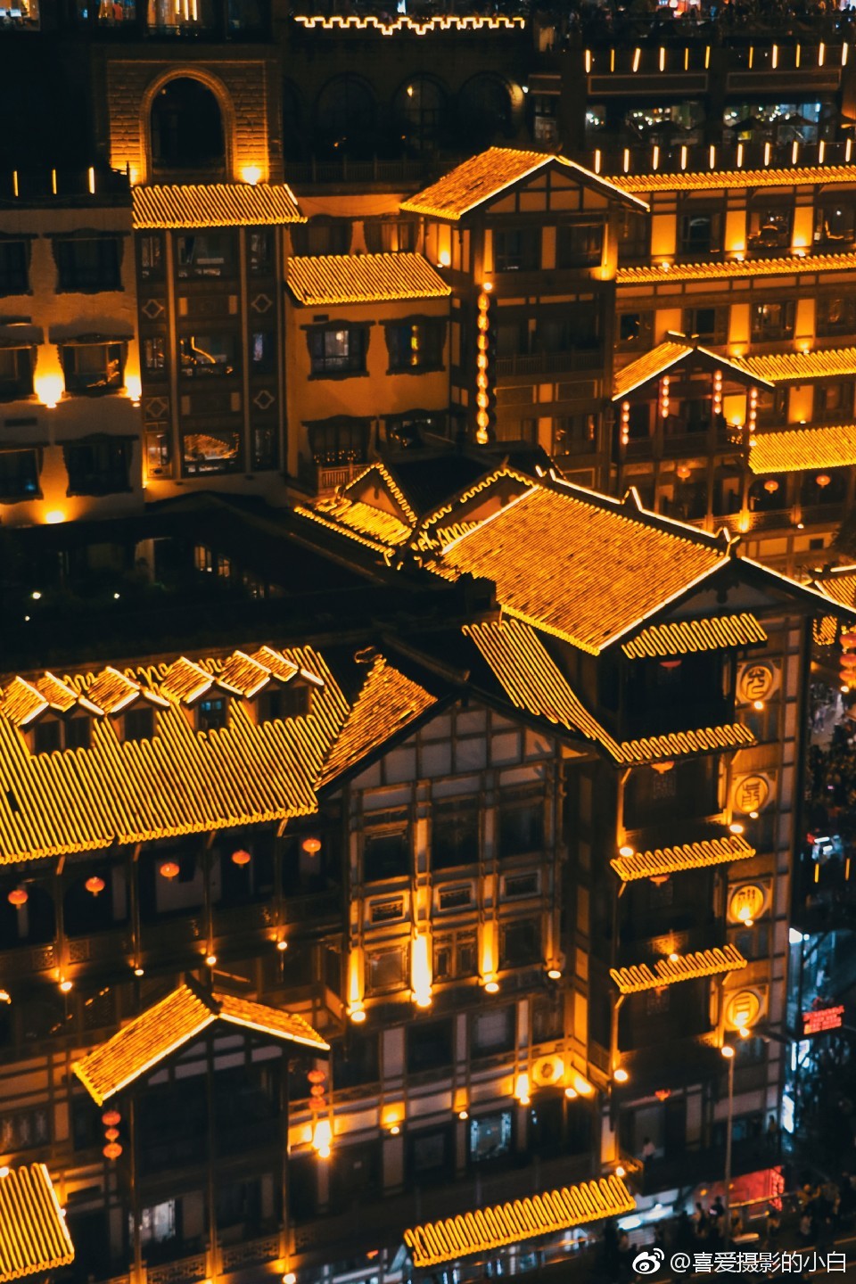 重庆洪崖洞,与千与千寻场景相似的地方