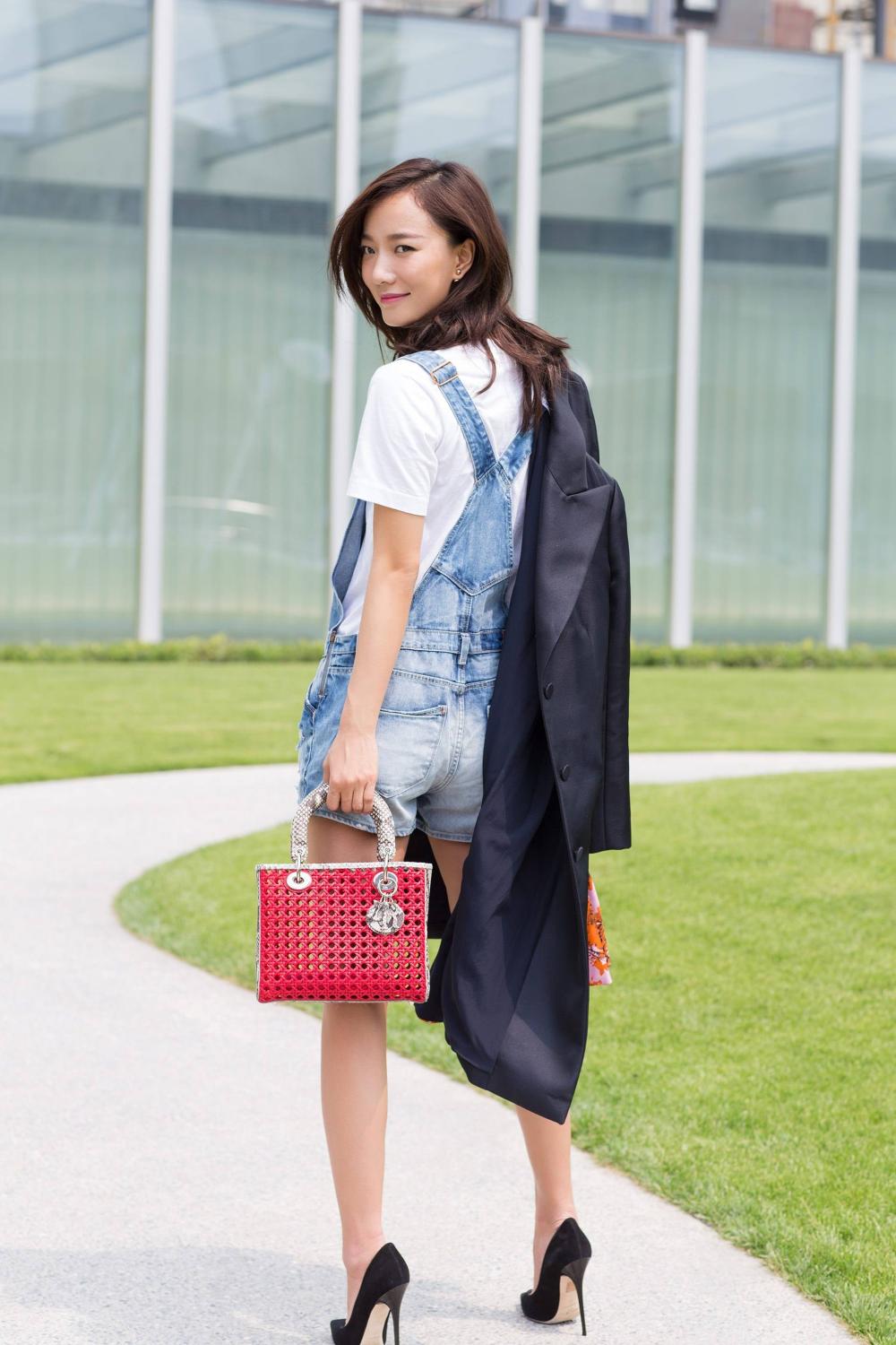 黄磊说王珞丹是演赵宝刚的戏走红的,赵宝刚的