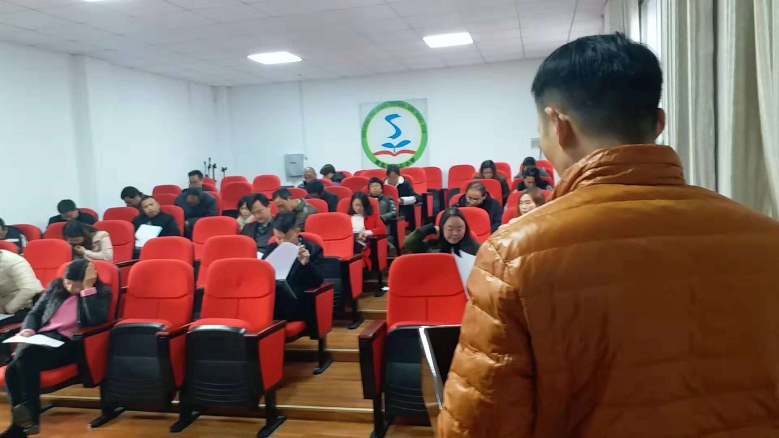 汉阴县双乳镇中心小学:加强说课训练提升教师