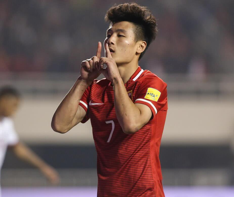 终于明白为什么武磊中超进球如麻,在国家队却