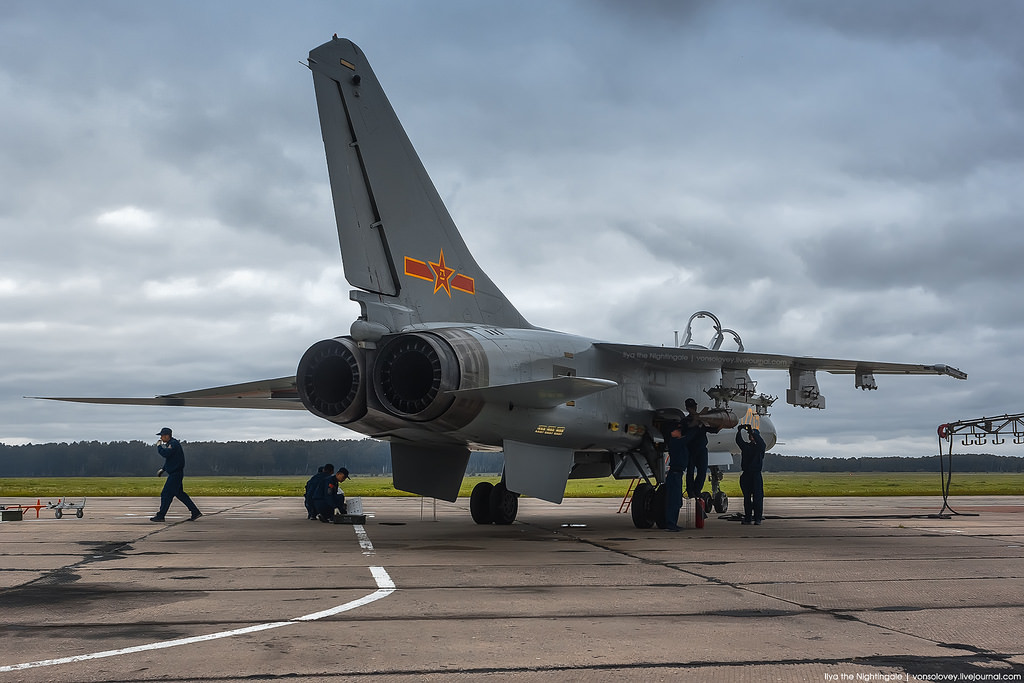 在和平使命2018军演中挂弹的飞豹和歼-11,原图