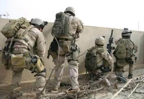 叙利亚战争,10人海豹突击队全军覆没,背后关系这个大国