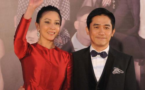 他也喜欢刘嘉玲 ,只因嘉玲姐已有梁朝伟 毅然阔别娱乐