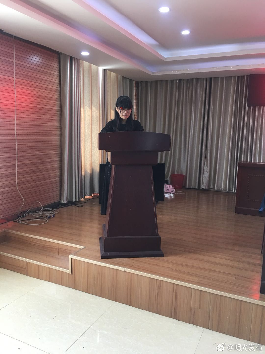 上午,女山湖镇召开2018年高考优秀学生表彰奖励大会