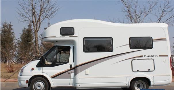 如果你喜欢又宽又大的房车,那这款宽大福特全