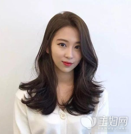 头发留长之后做什么发型好?好看的款式都分享在这里哦