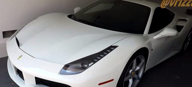 预定260万左右的迈凯伦570S到货，揭开黑布，全场安静了