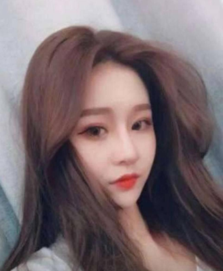 抖音腋毛姐迅速走红,上下反差太大,网友:隔着