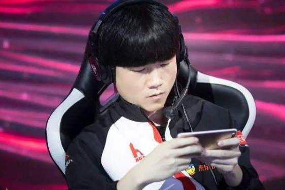 王者荣耀巅峰赛排行榜,四大赛区中三个第一是