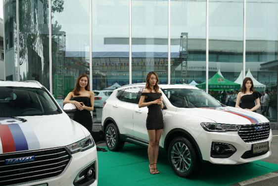 全新哈弗H6豪华型/超豪型: 当品质已得到认可, 还要升级配置?