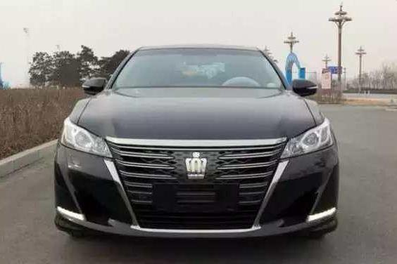 “30-50万中大型三厢车“有新的文章更新，请注意查收