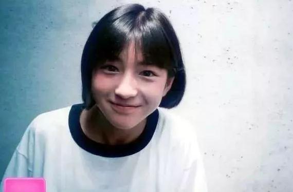 她是日本二十世纪最后一个美少女，为何却走上叛逆人生？