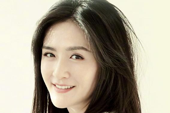 主持人年薪排行榜2021_主持人年薪排行榜,谢娜位居第五,撒贝宁垫底,第1身价高得吓人