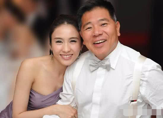 看李家诚给女儿起的名字，就知道豪门重男轻女的程度，太邪乎了