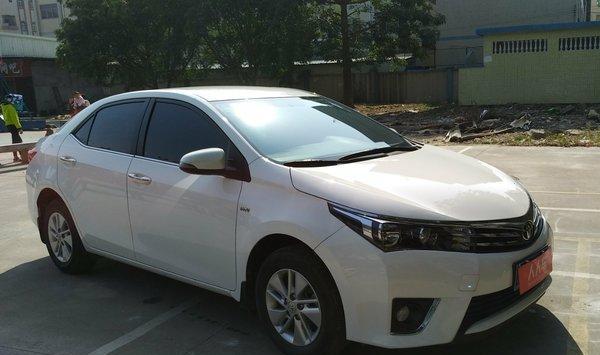 丰田卡罗拉改款GL，新车的漆面外观，内饰和外观保护的也非常好