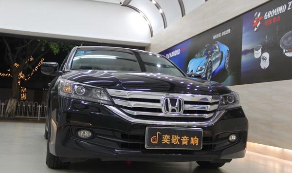 专注丹拿汽车音响改装，本田雅阁车上感受丹拿242的经典