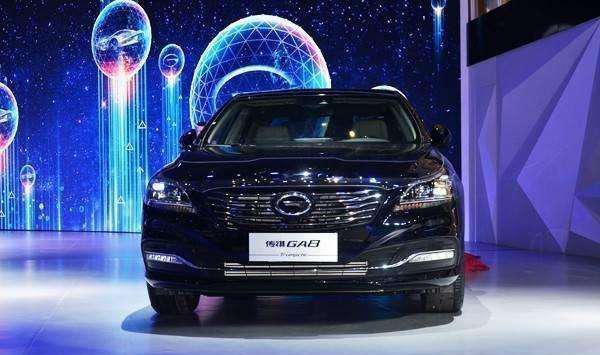 国产全新中级轿, 配10英寸大屏, 卖14万, 豪华不输奥迪A6