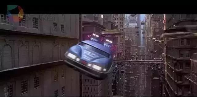 头顶上有一辆汽车飞过？“空中汽车”上路了