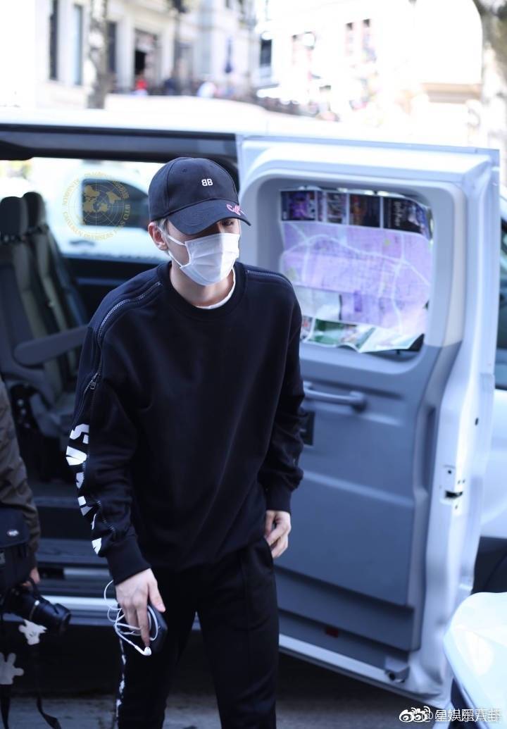 蔡徐坤过敏了 这孩子原来是过敏体质,多补充维