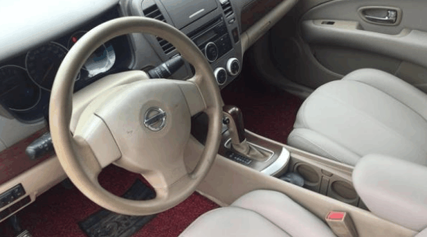 落地价15万, 现在5万, 真皮座椅还挺舒适